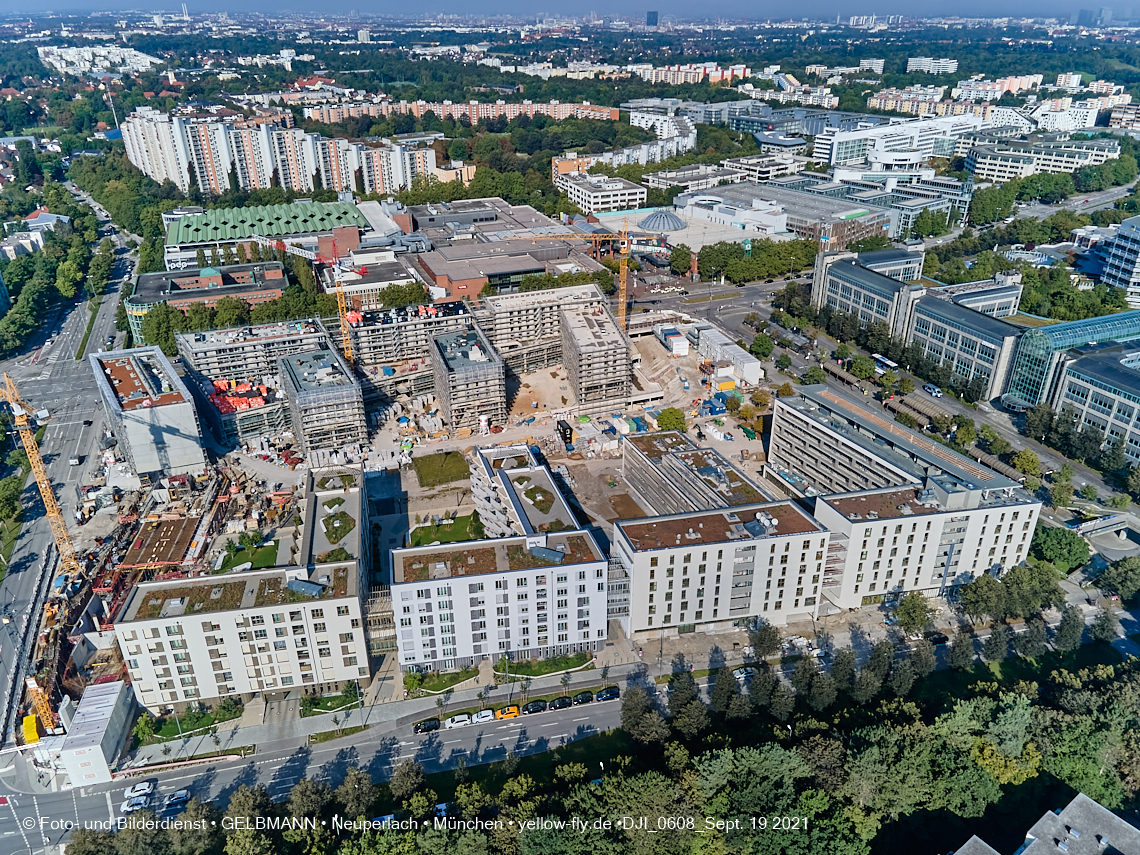 19.09.2021 - Perlach Plaza und Umgebung in Neuperlach 